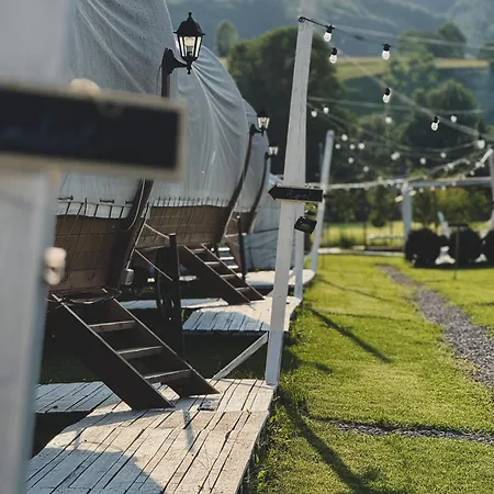 Glamping Spiritul Zimbrului
